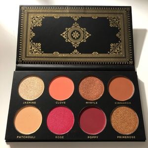 Ace Beaute Grandiose Eyeshadow Palette